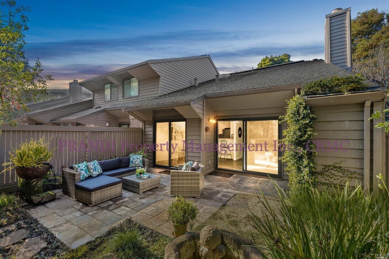 24 Willow Ln, Sausalito, CA 94965 Room for Rent in Sausalito, CA