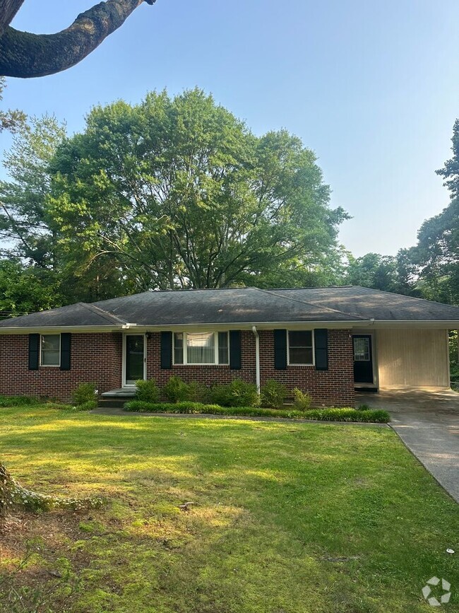 Building Photo - 406 Holly Dr