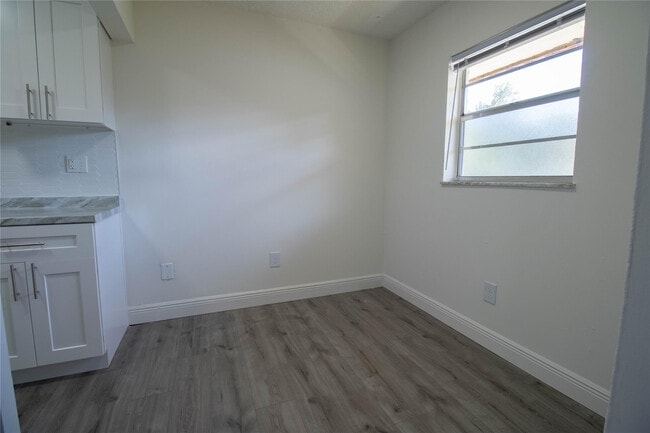 Building Photo - 1507 Argyle Dr