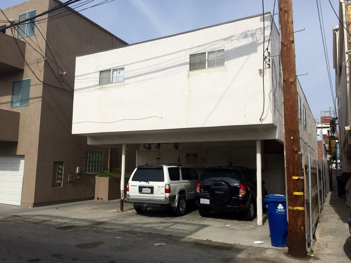 Foto del edificio - 30 S Venice Blvd