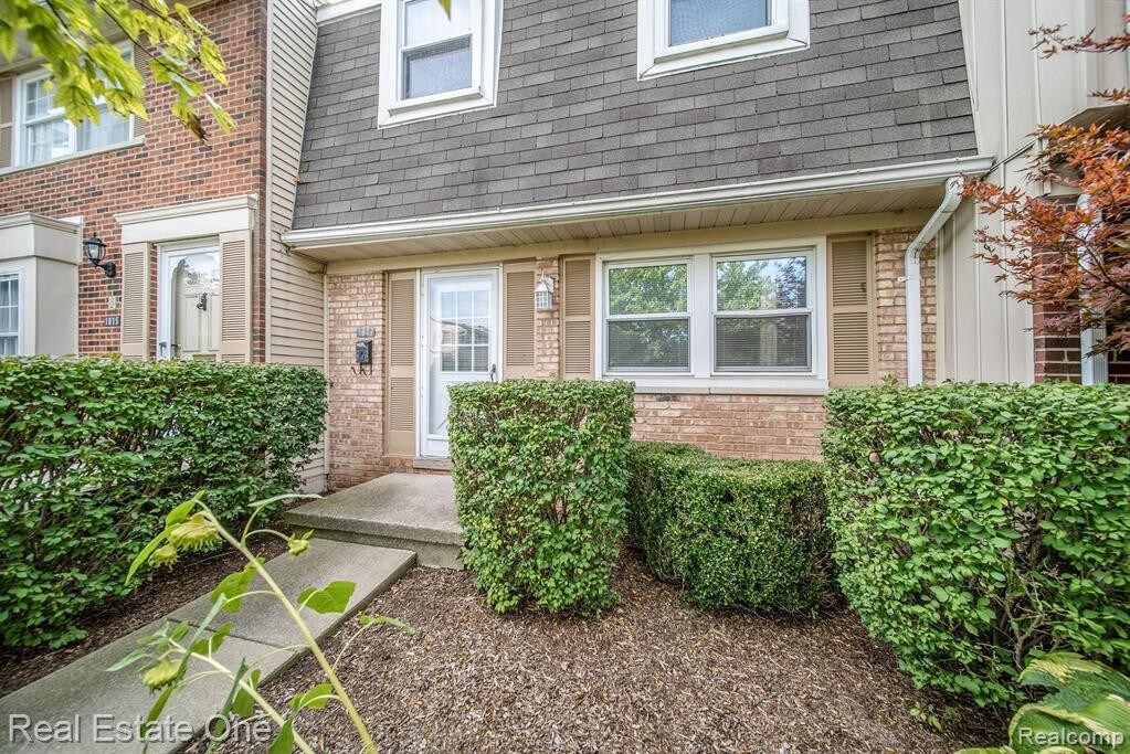 Primary Photo - 1817 Brentwood Dr
