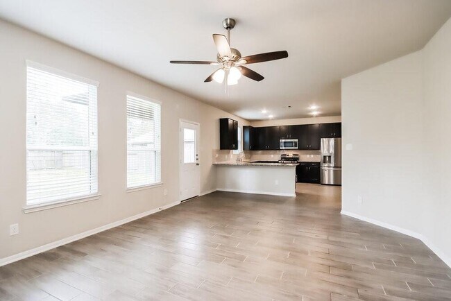 Building Photo - 3132 Stately Chestnut Ct