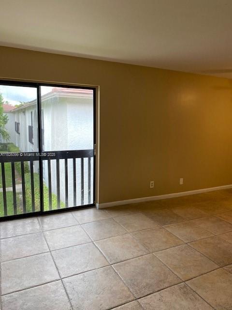 Building Photo - 3028 Coral Ridge Dr