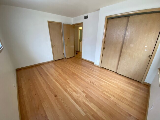 Foto del edificio - 8434 West Keefe Ave, Upper
