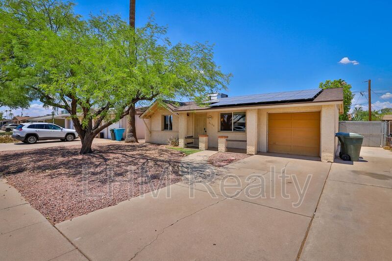 Foto principal - 2108 W Laurel Ln
