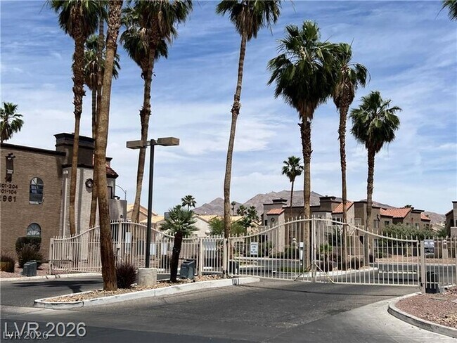 Foto del edificio - 2989 Juniper Hills Blvd