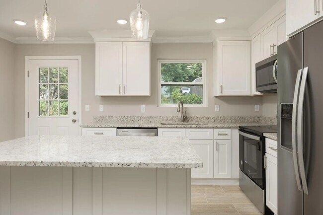 Building Photo - 6919 Barchel Cir