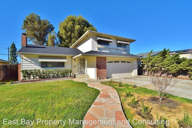 Building Photo - 48039 Purpleleaf St