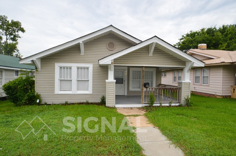 Primary Photo - 1050 Jackson Blvd