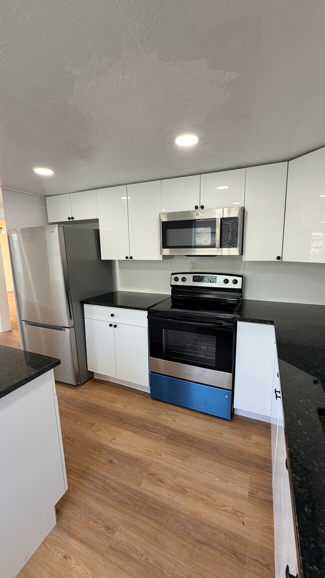 Foto del edificio - 414 Phippen Waiters Rd