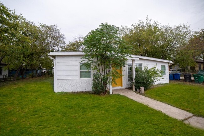 Foto del edificio - 823 N Trinity