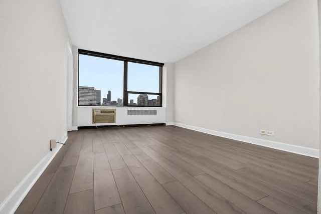 Building Photo - 1360 N Sandburg Terrace