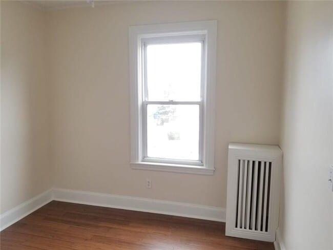 Building Photo - 205 Waterman Ave