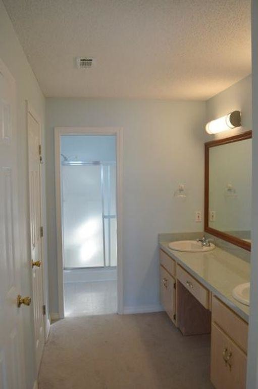 Building Photo - 5259 Soundside Dr