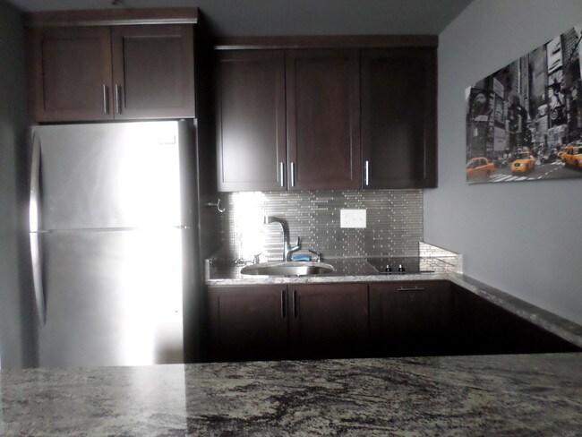 Foto del edificio - 106 N Water St