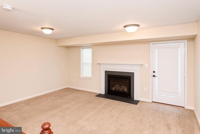 Foto del edificio - 3232 Careysbrook Ct