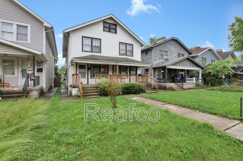 Foto principal - 659 S Burgess Ave