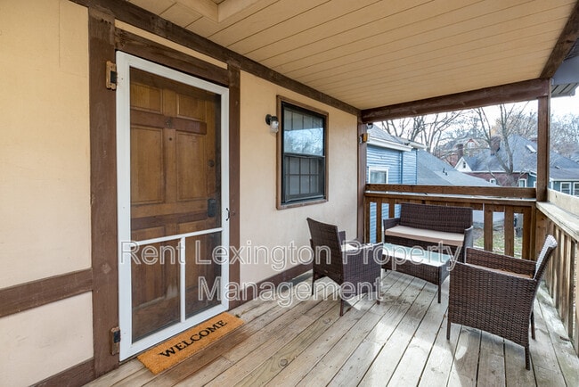 Photo - 342 E High St Apartment