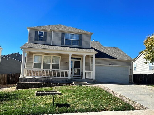 Foto del edificio - 8376 Newbury Way