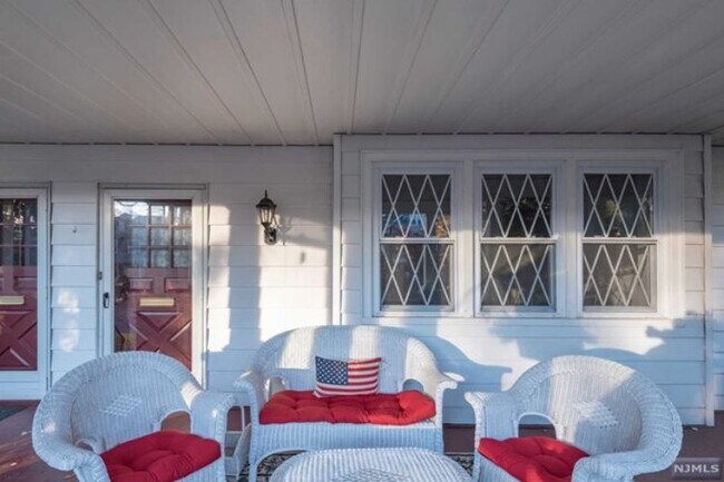 Foto del edificio - 29 Richmond Ave