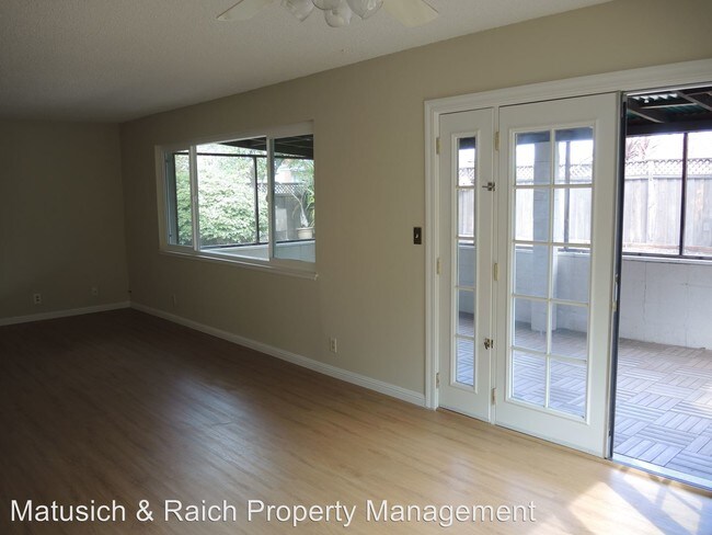 Building Photo - 5536 Harvard Dr