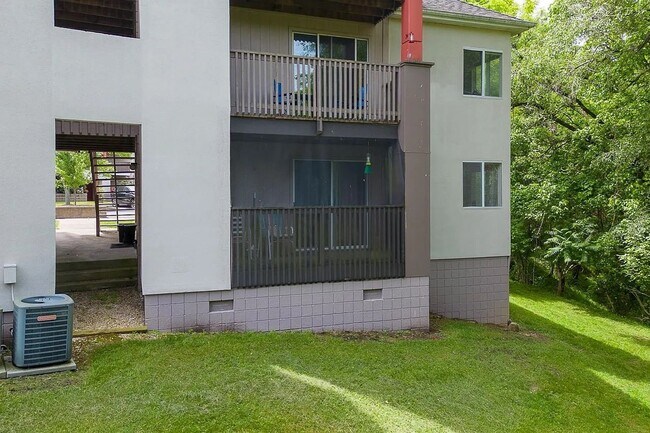 Foto del edificio - 2BR, 2Ba First floor apartment in Borden Commons