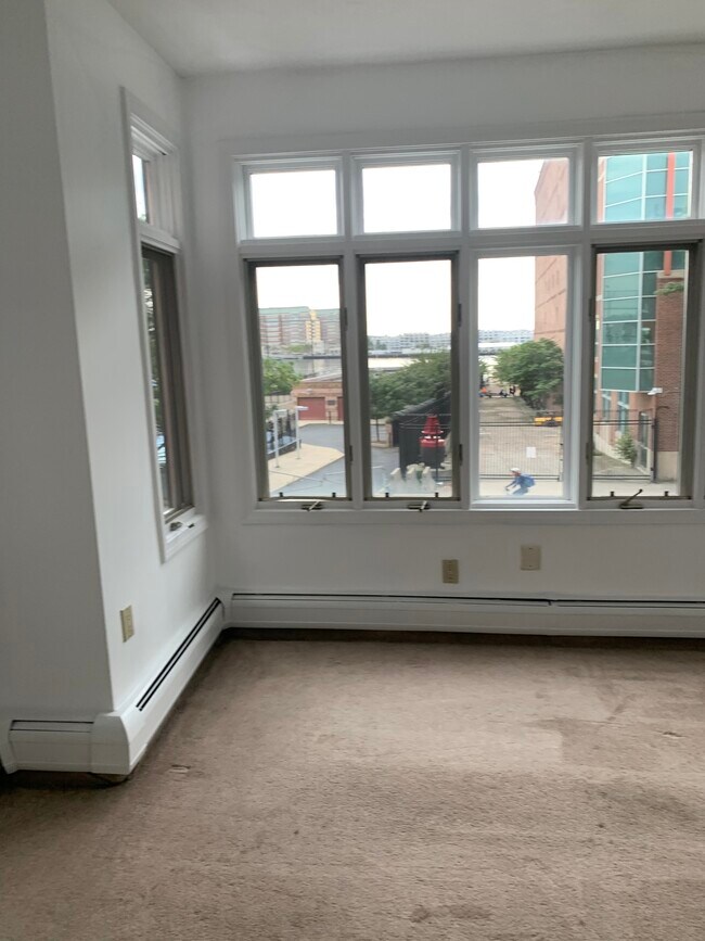 Foto del edificio - 474 Commercial St