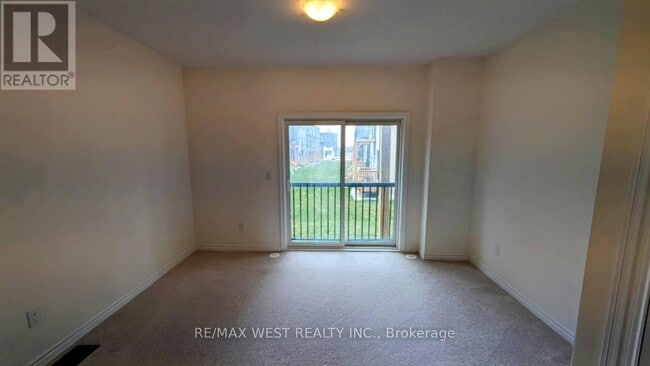 Building Photo - 106 Wascana Rd