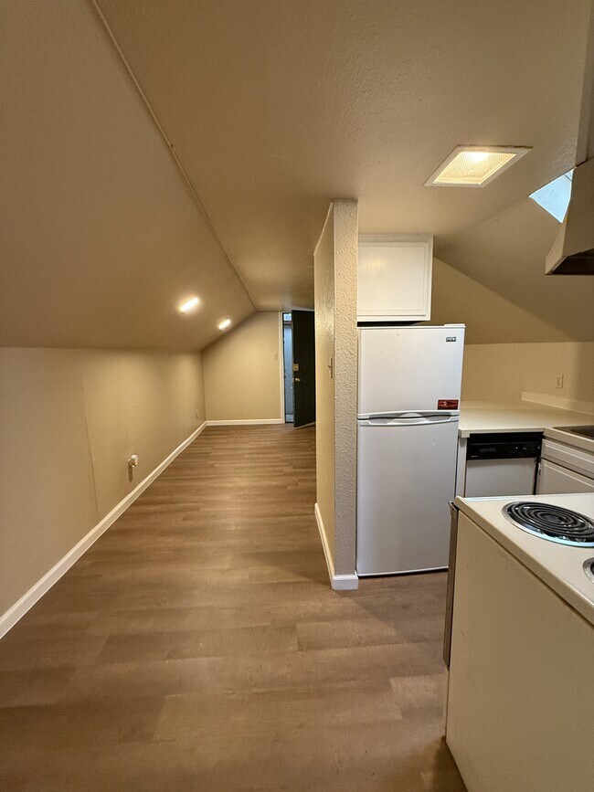 Foto del edificio - 809 1/2 M St NW