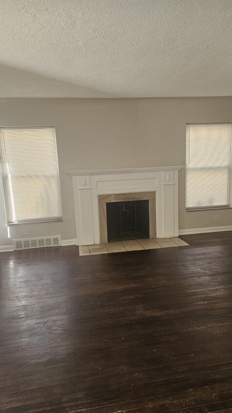 Building Photo - 19466 St Marys St