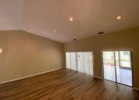 Foto del edificio - 143 Shady Pond Ln