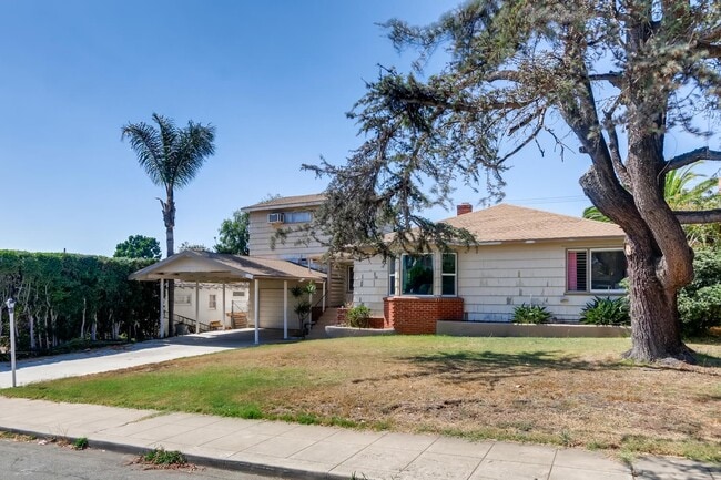Foto del edificio - Upgraded 4 Bedroom/3 bath Home with Pool &...