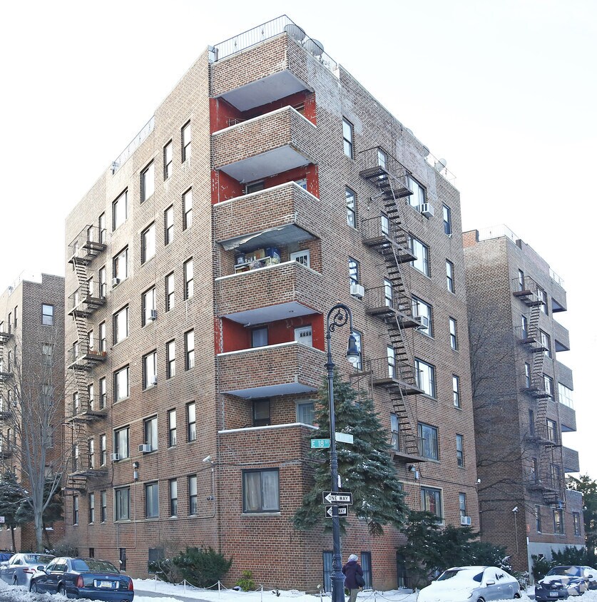 Foto principal - 600 E 18th St