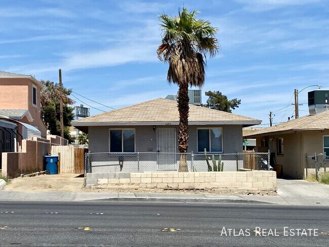 Foto del edificio - 1641 Stewart Ave