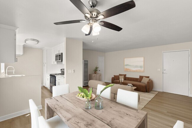 Foto del interior - Melrose Manor Apartments - Riverside, CA