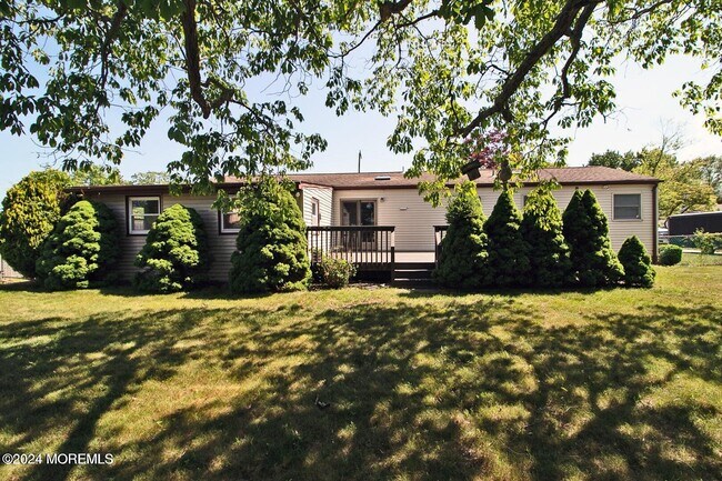 Building Photo - 1144 Fairview Dr