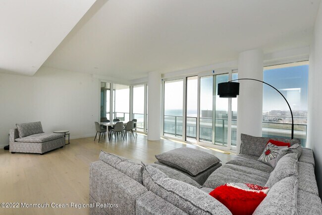 Foto del edificio - 1101 Ocean Ave N
