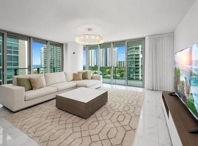 Foto del edificio - 300 Sunny Isles Blvd