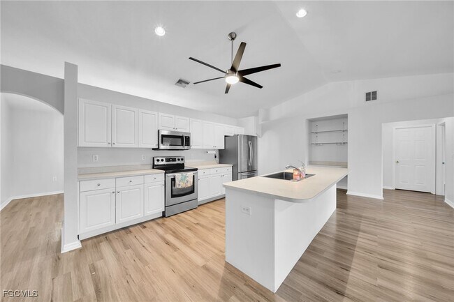Foto del edificio - 29 SW 24th Pl