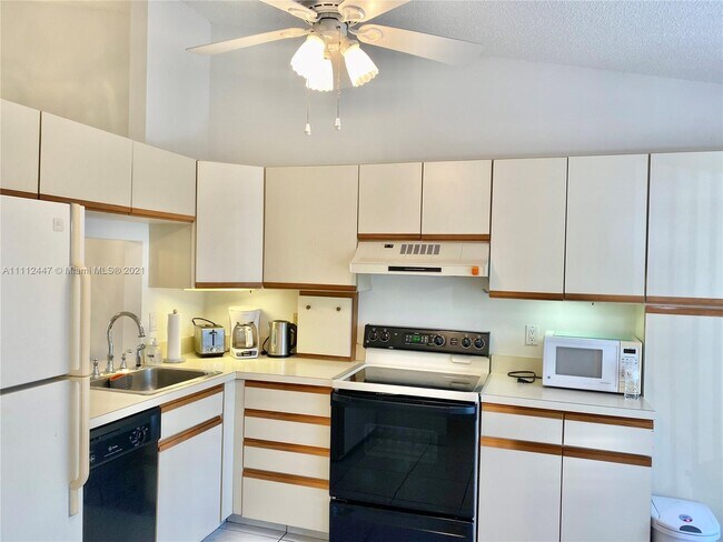 Building Photo - 8721 Boca Glades Blvd W