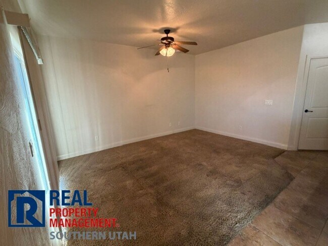 Building Photo - MILLCREEK SPRINGS TOWNHOME