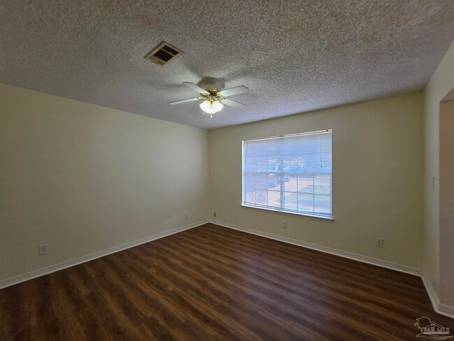 Building Photo - 6942 Falcon Dr