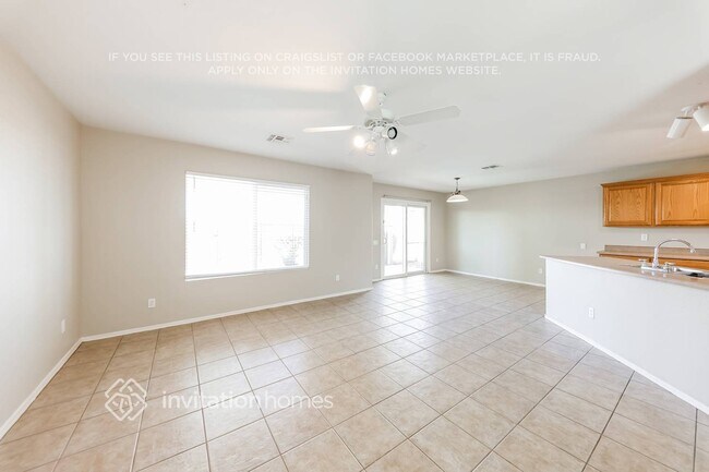 Foto del edificio - 3128 N 130th Ln