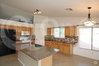Building Photo - 4173 E Meadow Lark Way
