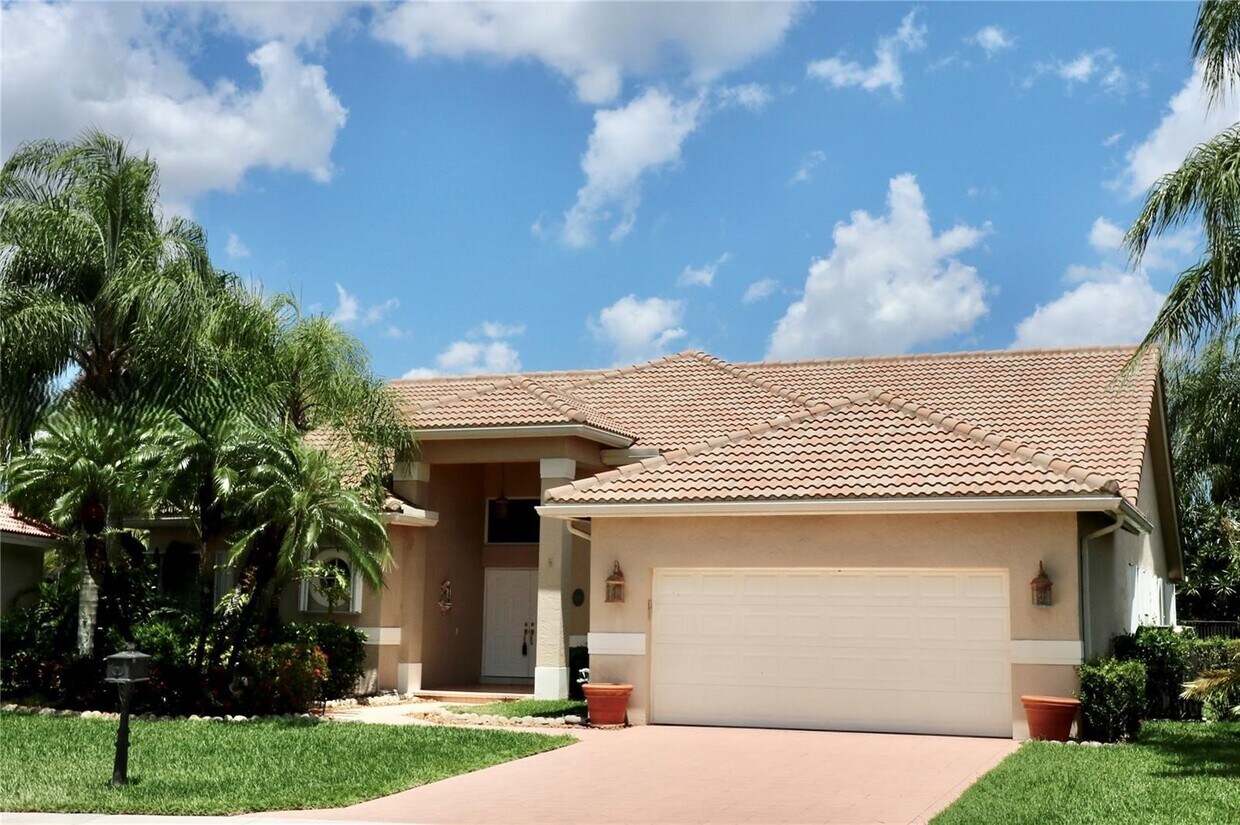 Foto principal - 2686 Palmer Pl