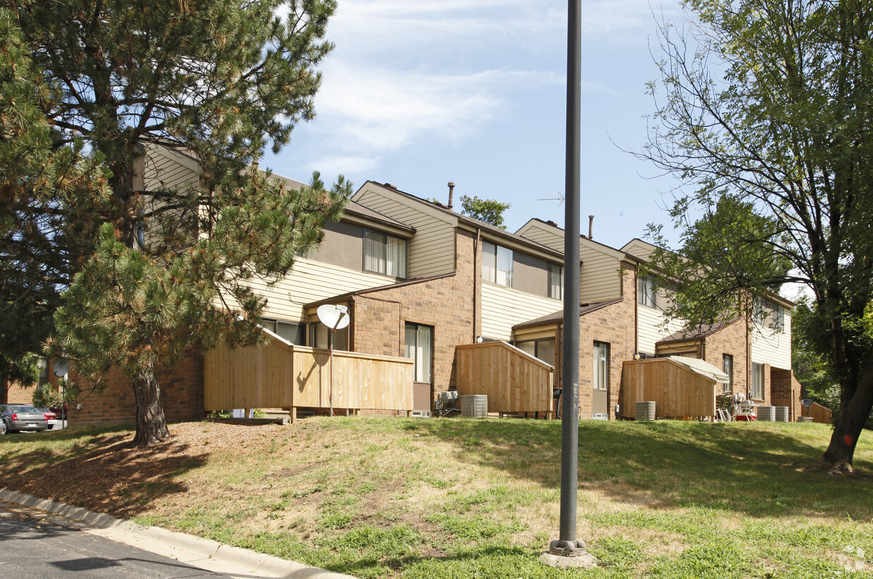 Foto del edificio - Parkview Square Apartments