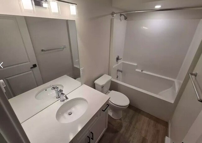 Building Photo - 815 St Mary's Rd