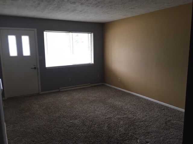 Primary Photo - 161 Grand Manor Dr