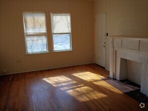 Building Photo - 327 W Huisache Ave