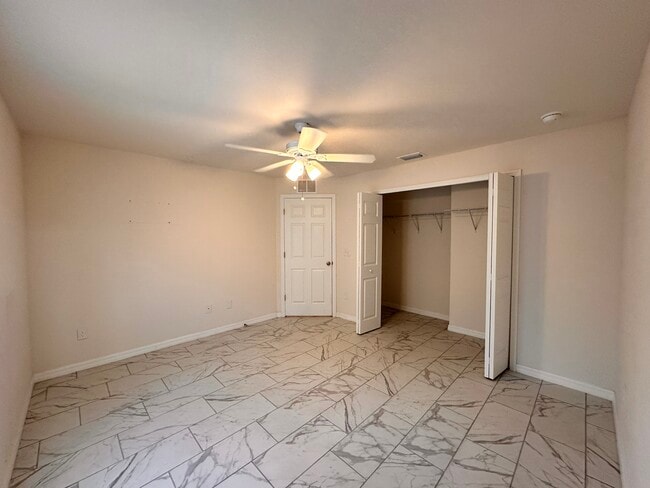 Foto del edificio - 528 SE 4th Terrace